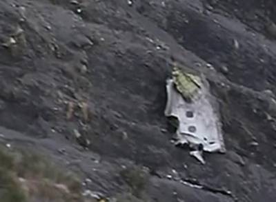 Investigators face daunting search for clues to Germanwings flight.